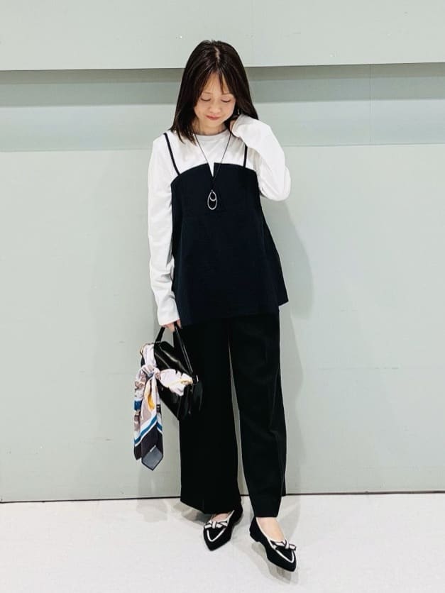 makiさんの「UNTITLED｜【洗える/ゆったりシルエット】ビスチェドッキング　プルオーバー」を使ったコーディネート