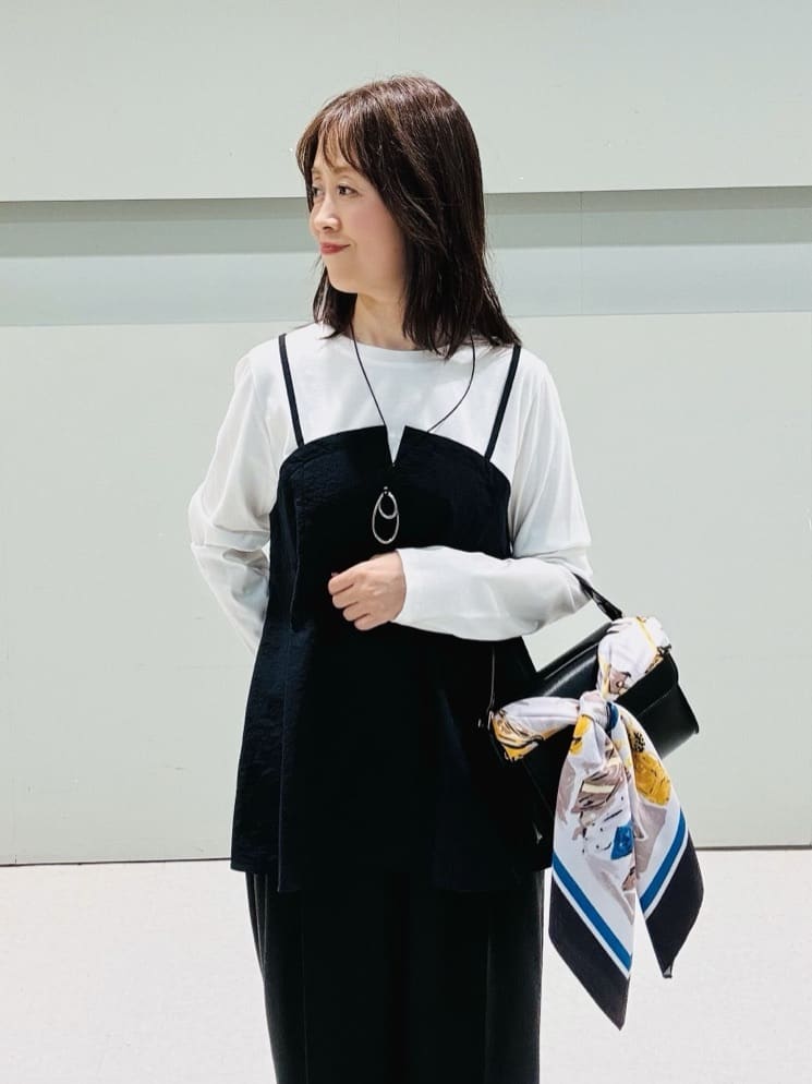 makiさんの「UNTITLED｜【洗える/ゆったりシルエット】ビスチェドッキング　プルオーバー」を使ったコーディネート