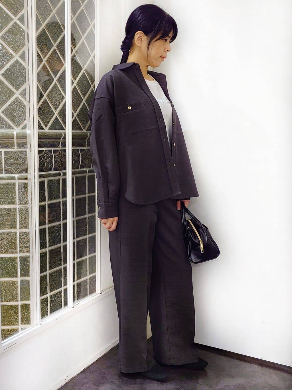 ひろみんさんの「grove｜【カセット服/選べる着丈】洗濯機で洗えるオーバーシャツ」を使ったコーディネート