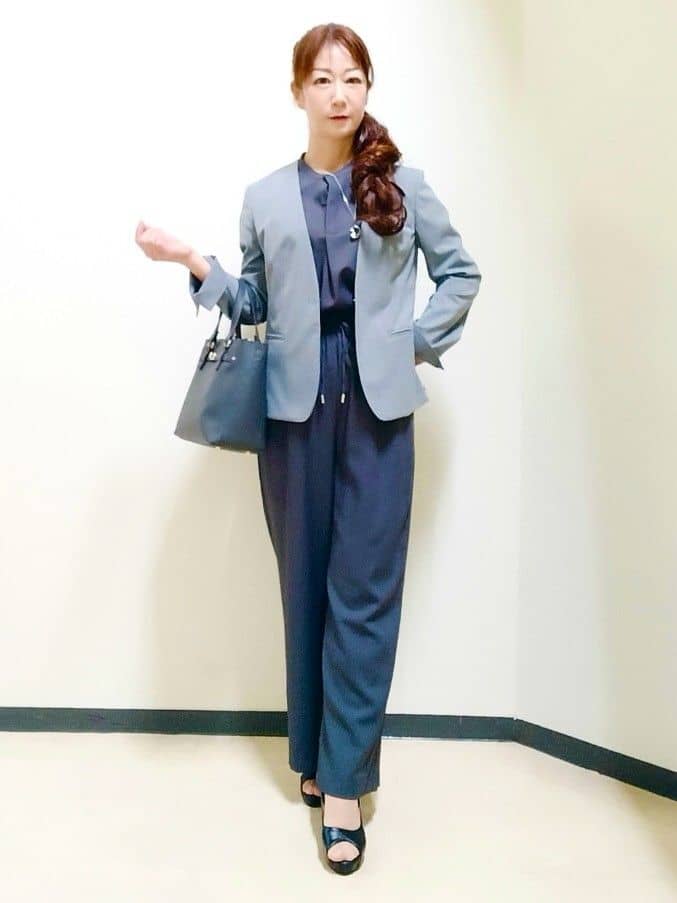 花さんの「Reflect｜【E‐QUALITY／ウエスト総ゴム／セットアップ／単品使いOK◎】ブラウス＋ストレートパンツセット」を使ったコーディネート