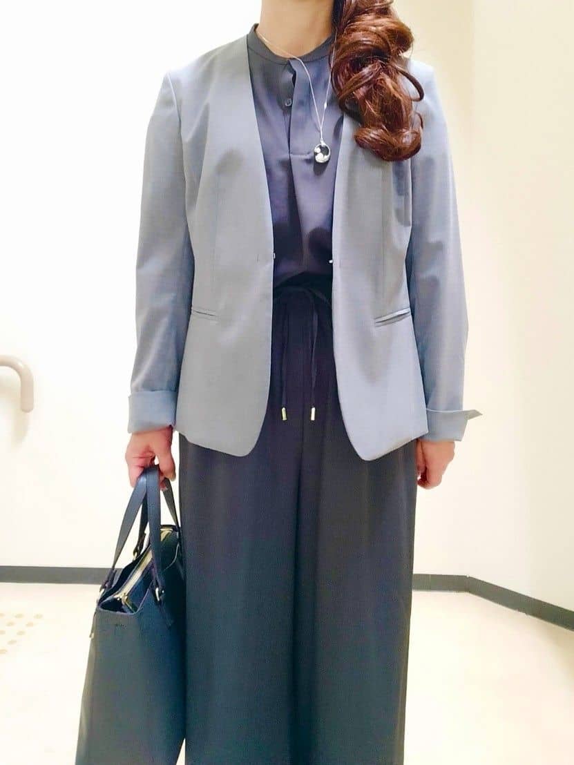 花さんの「Reflect｜【E‐QUALITY／ウエスト総ゴム／セットアップ／単品使いOK◎】ブラウス＋ストレートパンツセット」を使ったコーディネート