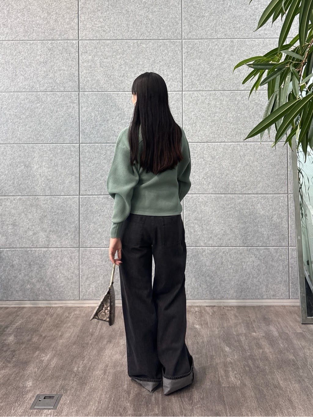 rinaさんの「INDIVI｜ロールアップデニム」を使ったコーディネート