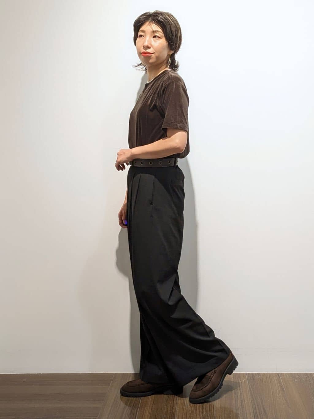 4410さんの「THE SHOP TK｜【きれいめもカジュアルもお任せ】2タックワイドパンツ【セットアップ可】」を使ったコーディネート