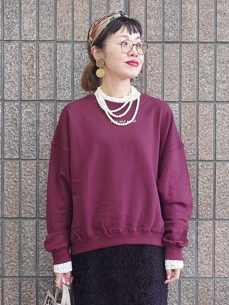 MUTSUKOさんの「UNTITLED｜【後ろウエストゴム/洗える/タイト】シャギーナロースカート」を使ったコーディネート