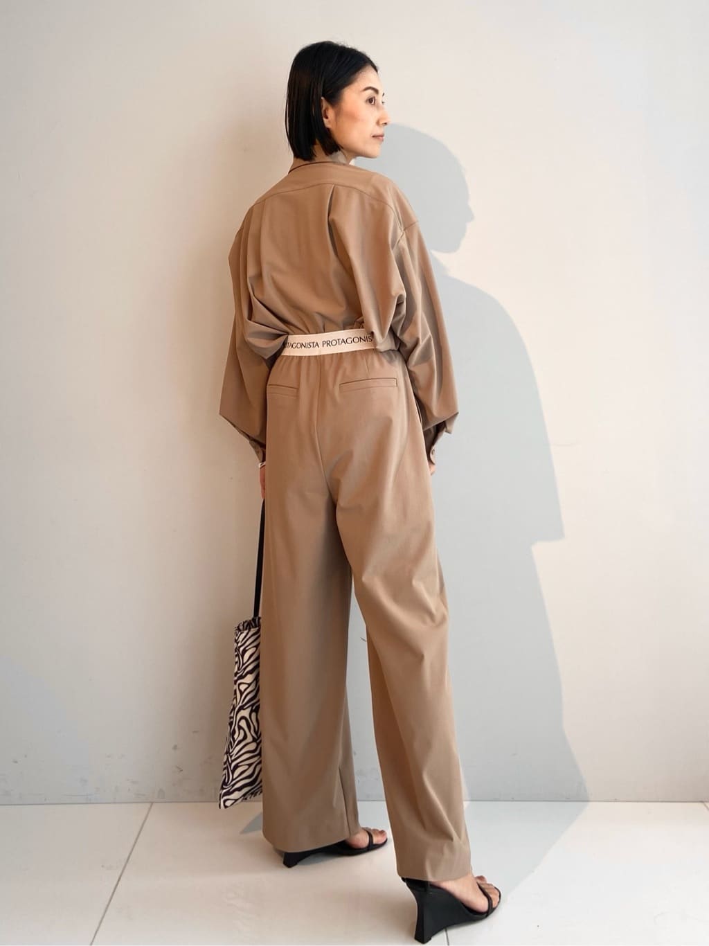 AYAさんの「UNTITLED｜【PROTAGPNISTA】QUICK DRY WAIST LOGO PANTS」を使ったコーディネート