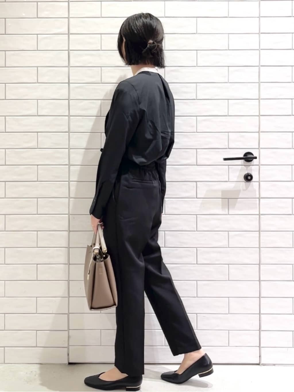 しおりさんの「OPAQUE.CLIP｜バイカラーボウタイブラウス【洗濯機OK】」を使ったコーディネート