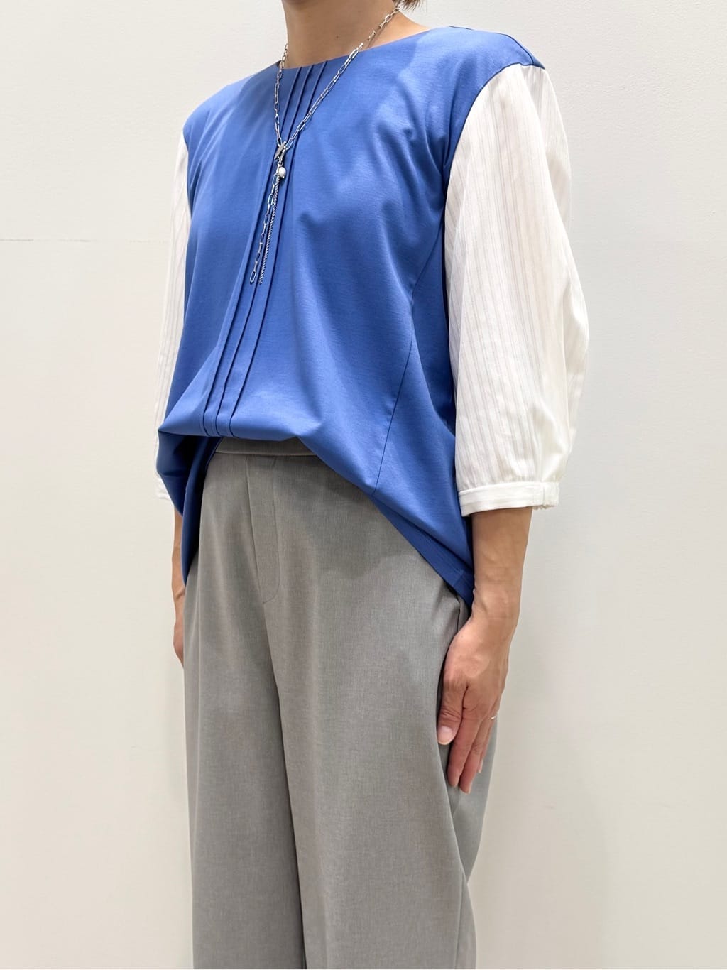 koyaさんの「Reflect｜【体型カバー／腰周りカバー】長め丈プルオーバージャージ」を使ったコーディネート