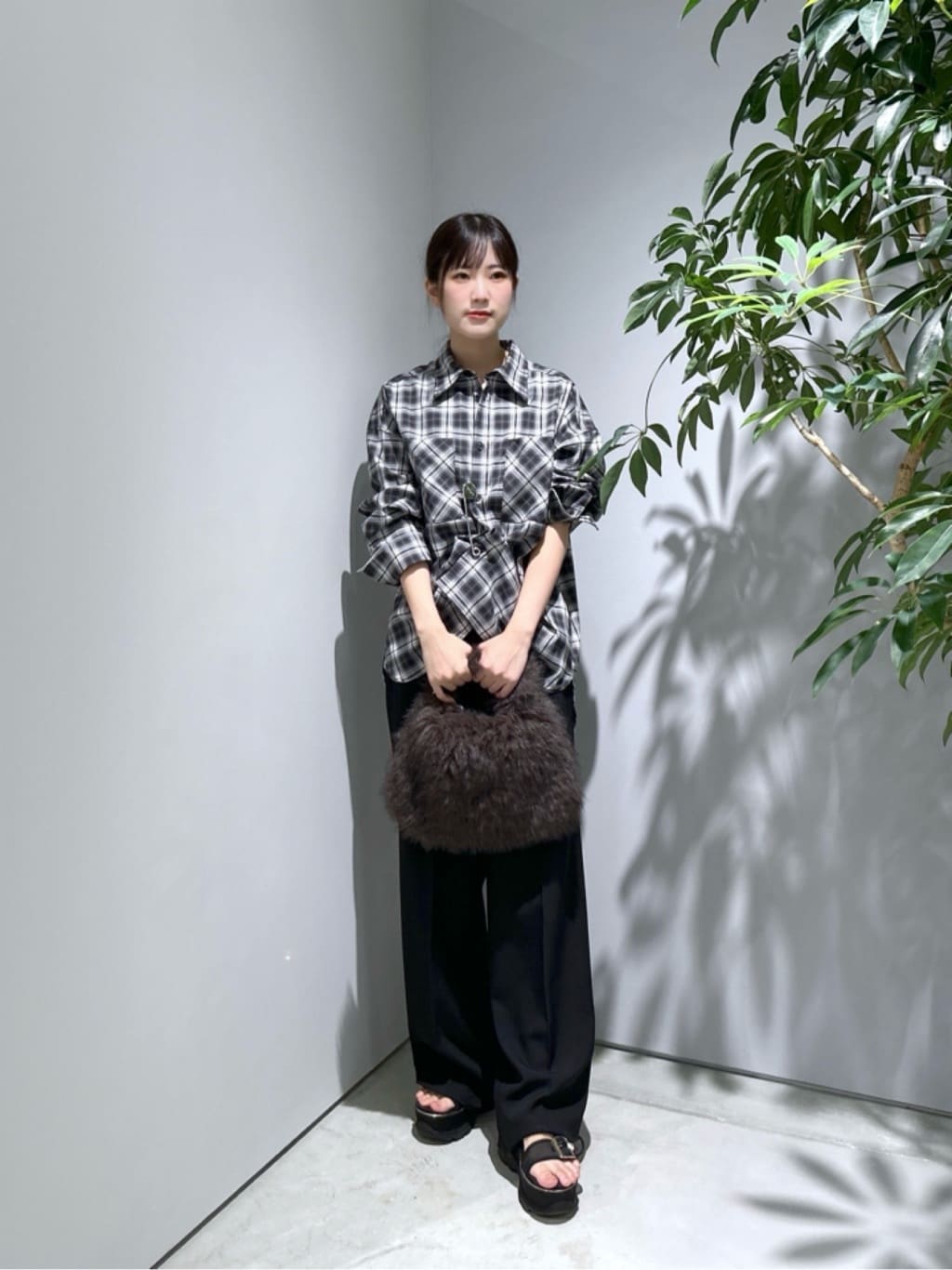 Renoさんの「INDIVI｜オンブレチェックシャツ」を使ったコーディネート