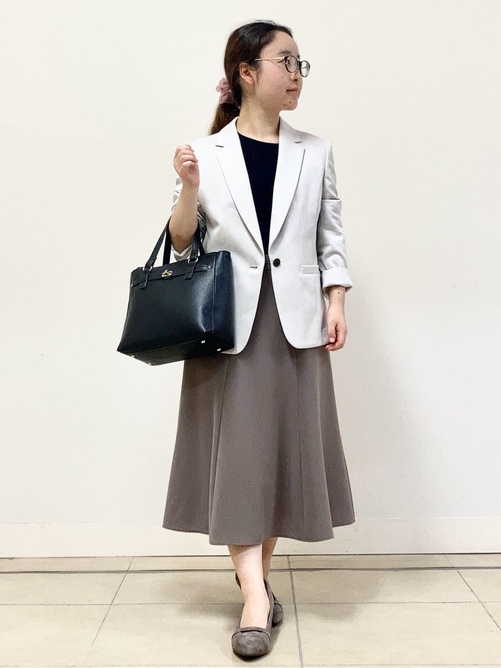 tomominさんの「Reflect｜【WEB先行カラーあり／手洗い可】ジョーゼットスリーブ&times;ニット」を使ったコーディネート