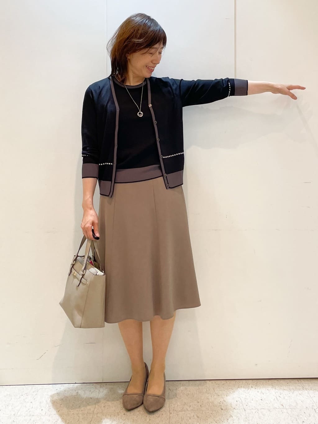 めいさんの「Reflect｜【WEB先行カラーあり／手洗い可／アンサンブル可】バイカラーカーディガン」を使ったコーディネート