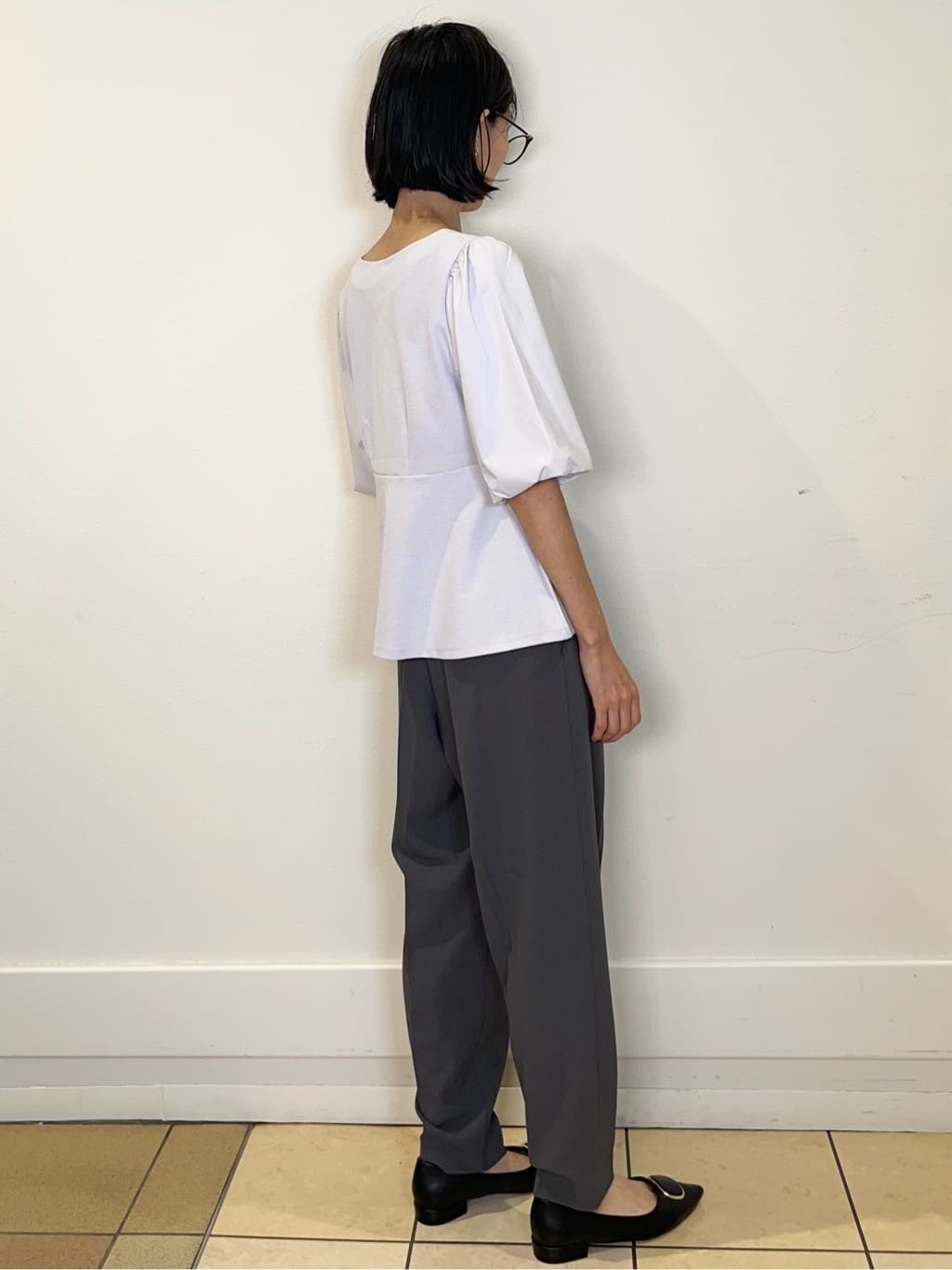 ももちぃさんの「index｜《S-LLサイズ》バルーンスリーブペプラムトップス【洗濯機洗い可／接触冷感／UVケア】」を使ったコーディネート