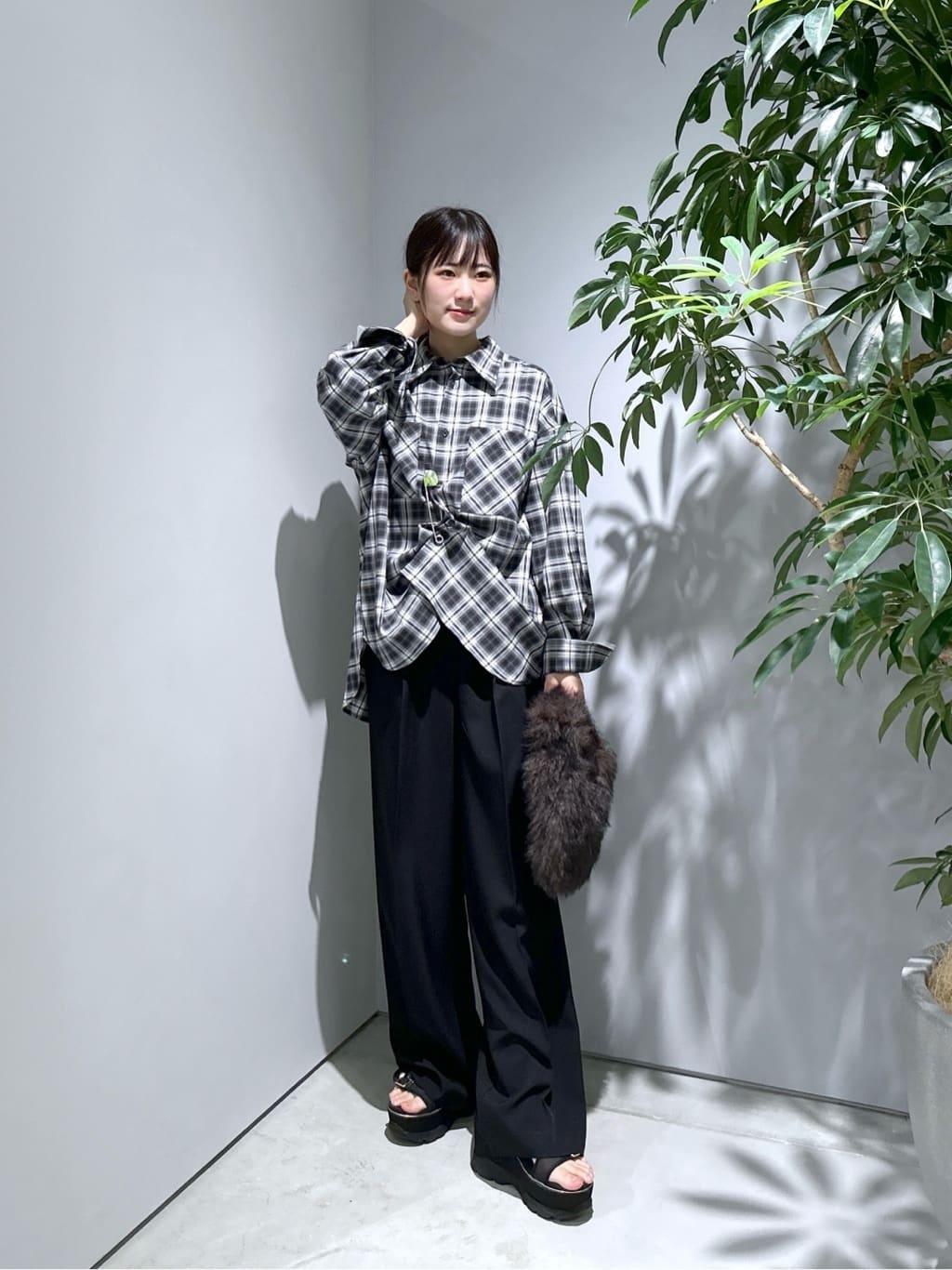Renoさんの「INDIVI｜オンブレチェックシャツ」を使ったコーディネート