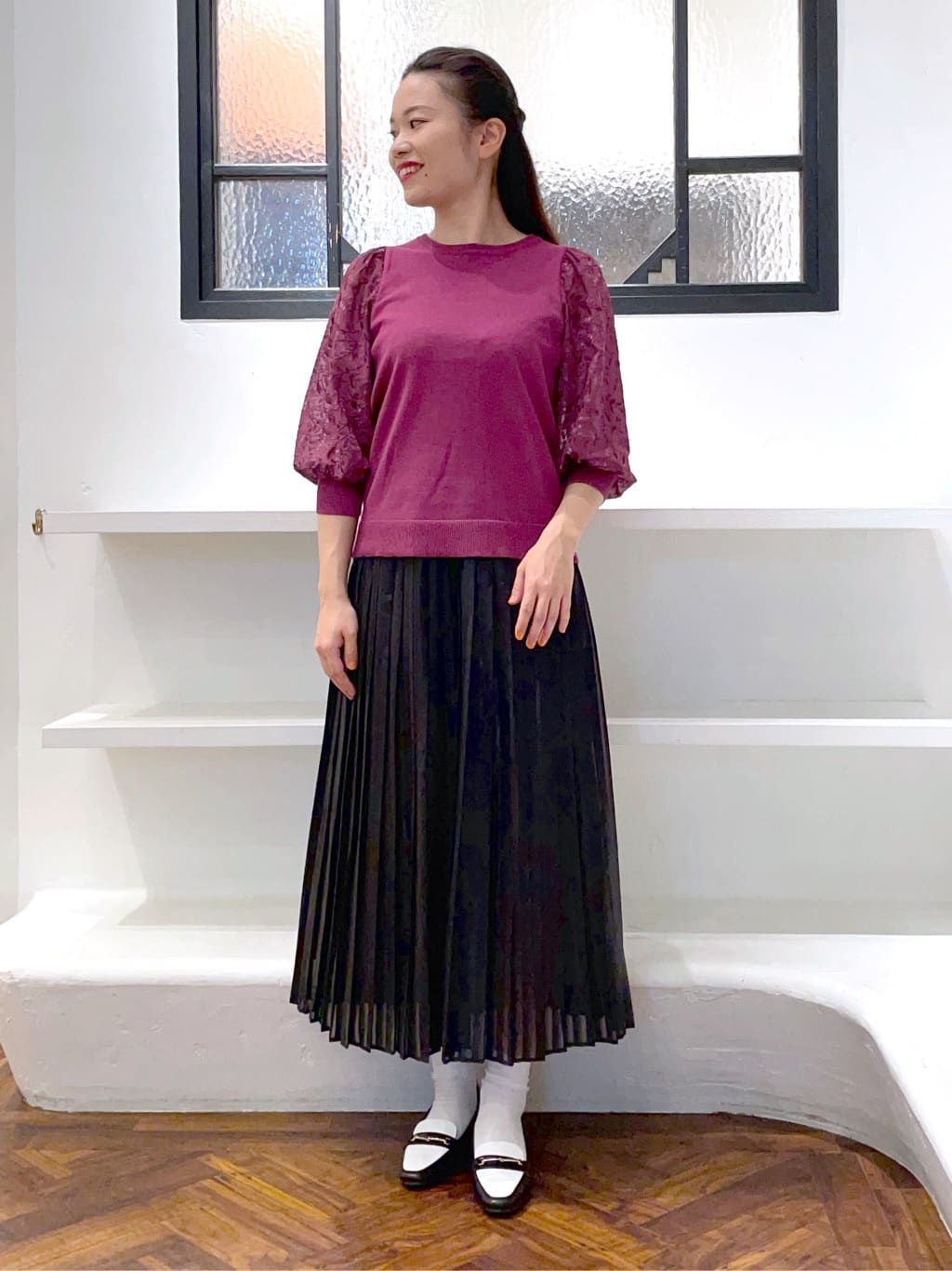 あんりさんの「grove｜【二の腕カバー】繊細さと上品さをまとう袖刺繍プルオーバーニット」を使ったコーディネート
