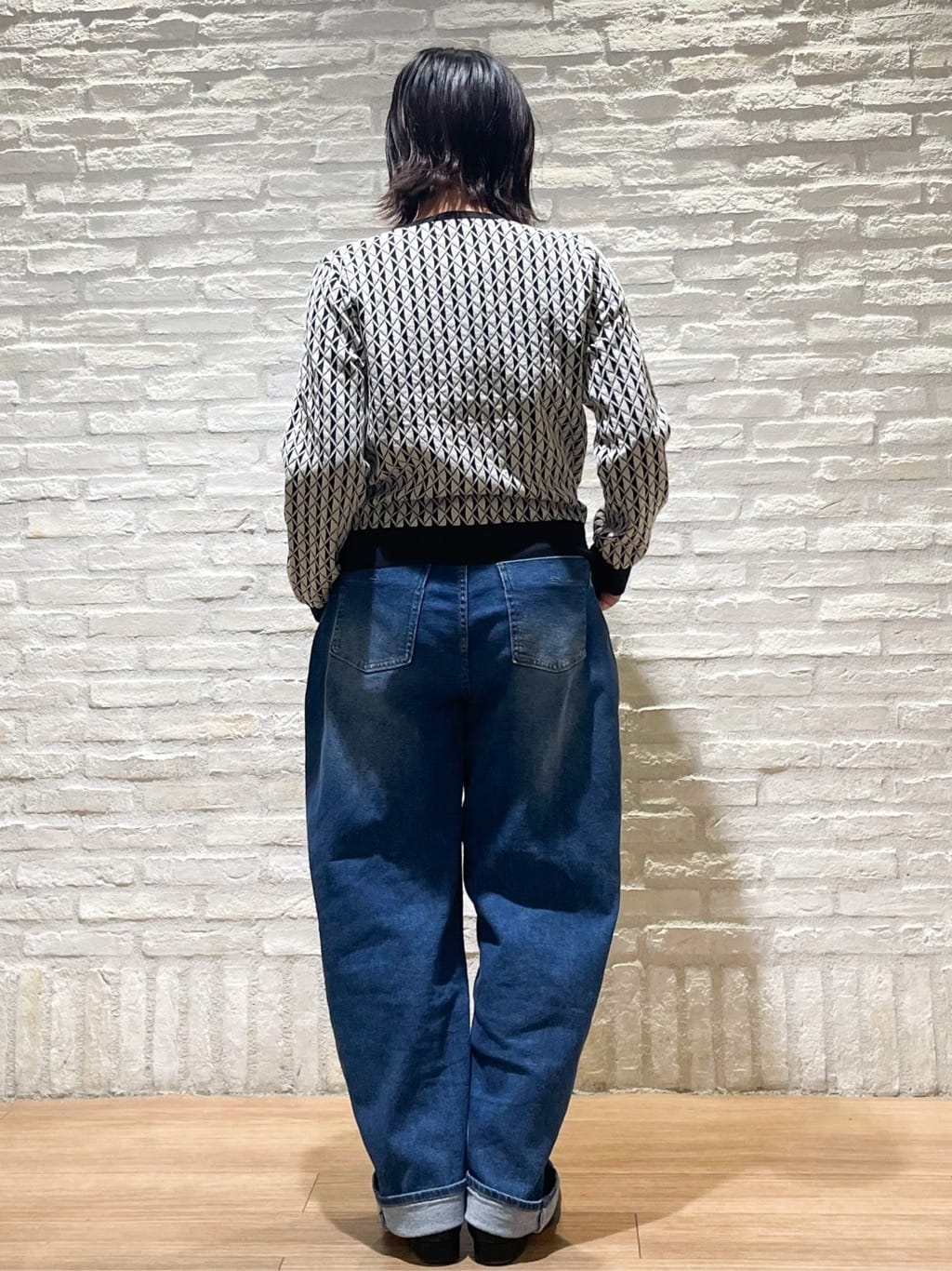 シゲリさんの「OPAQUE.CLIP｜ストレッチバレルレッグデニム【洗濯機洗い可】」を使ったコーディネート