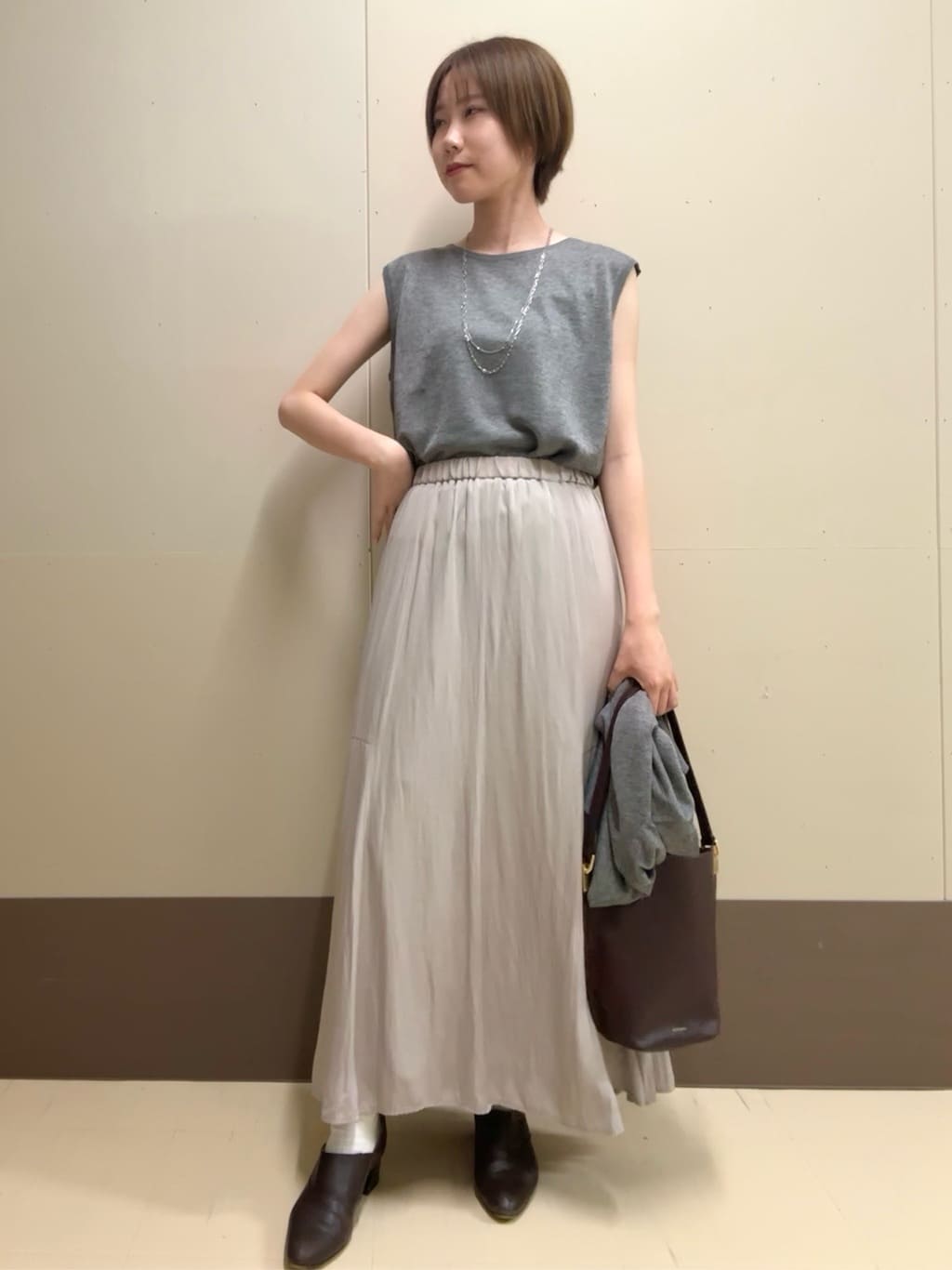 mioさんの「UNTITLED｜【洗える/1枚で着映え】ソフト裾フレアスカート」を使ったコーディネート