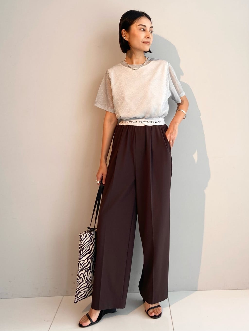AYAさんの「UNTITLED｜【洗える】ラメシアーTシャツ」を使ったコーディネート
