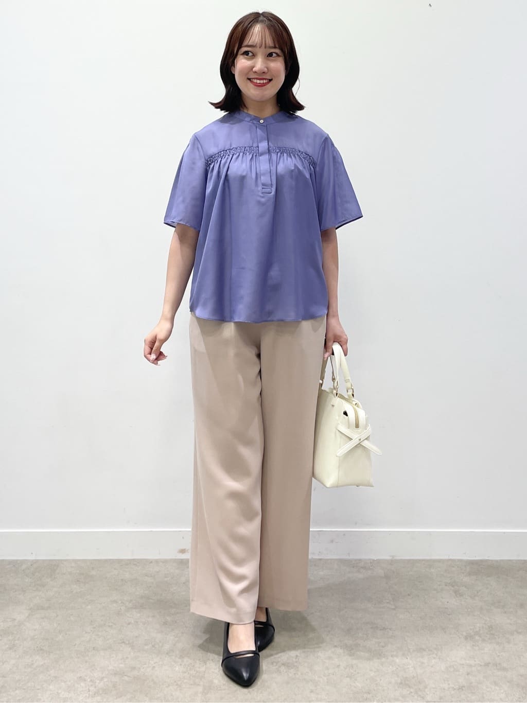 yukariさんの「Reflect｜【選べる5色◎／マシンウォッシュ可】シャーリングデザインブラウス」を使ったコーディネート
