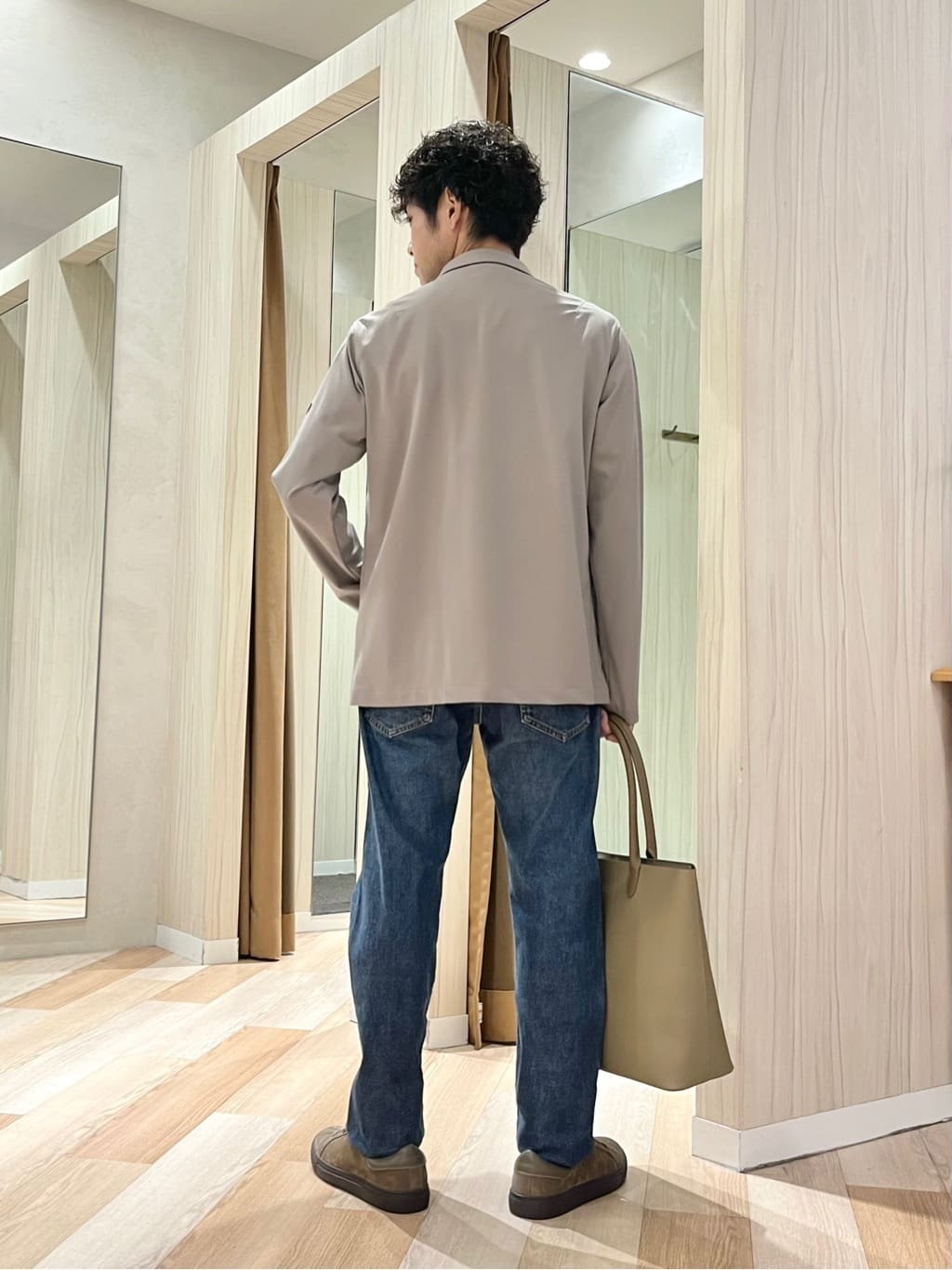 URAさんの「TAKEO KIKUCHI｜リラックス カーディガン ジャケット」を使ったコーディネート