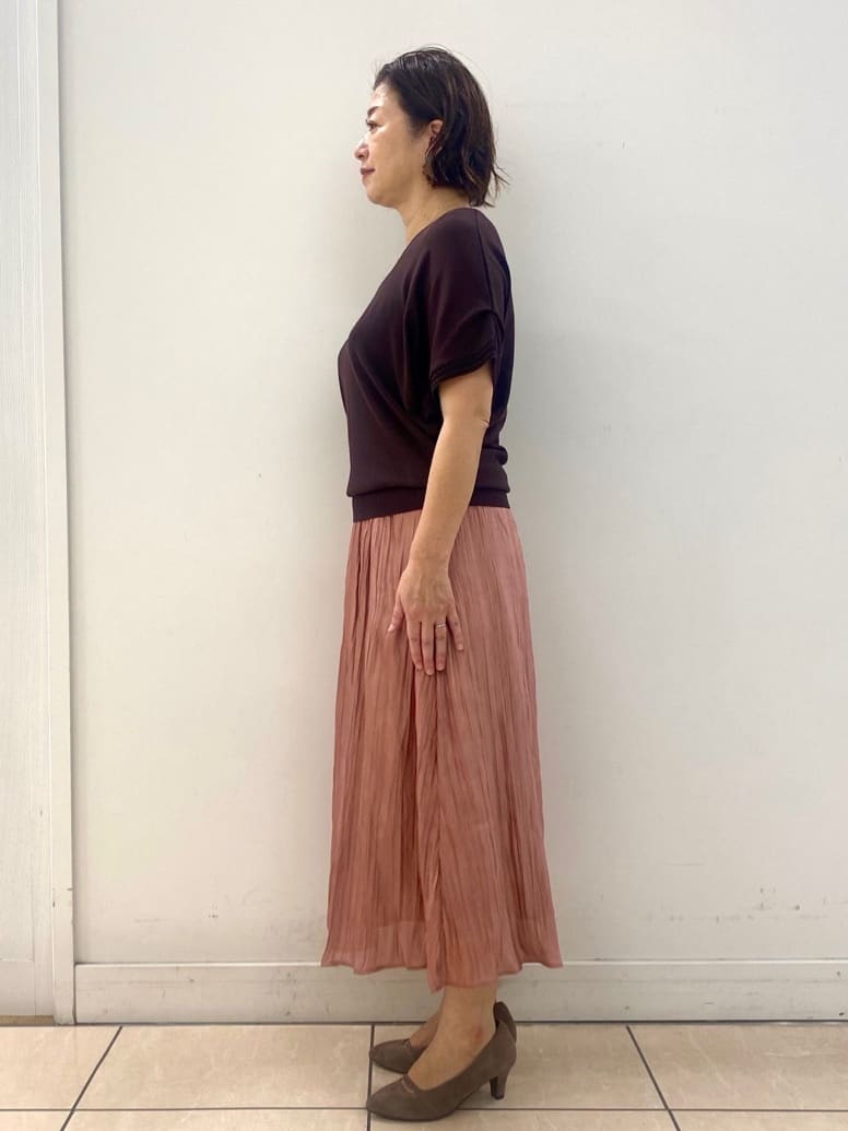 ksmさんの「Reflect｜【華やかな揺れ感】ワッシャー加工タックフレアロングスカート」を使ったコーディネート