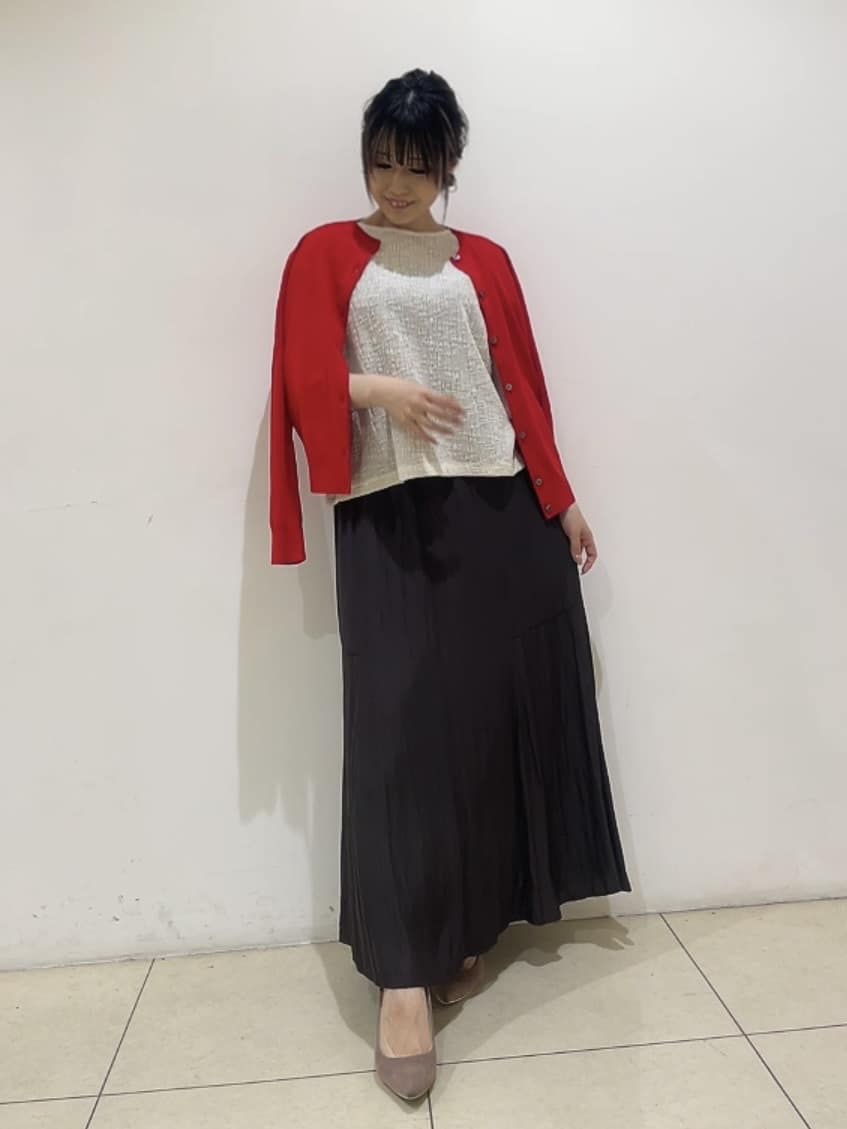 watanabeさんの「UNTITLED｜【アンサンブル可/薄手】ベーシッククルーネックカーディガン」を使ったコーディネート
