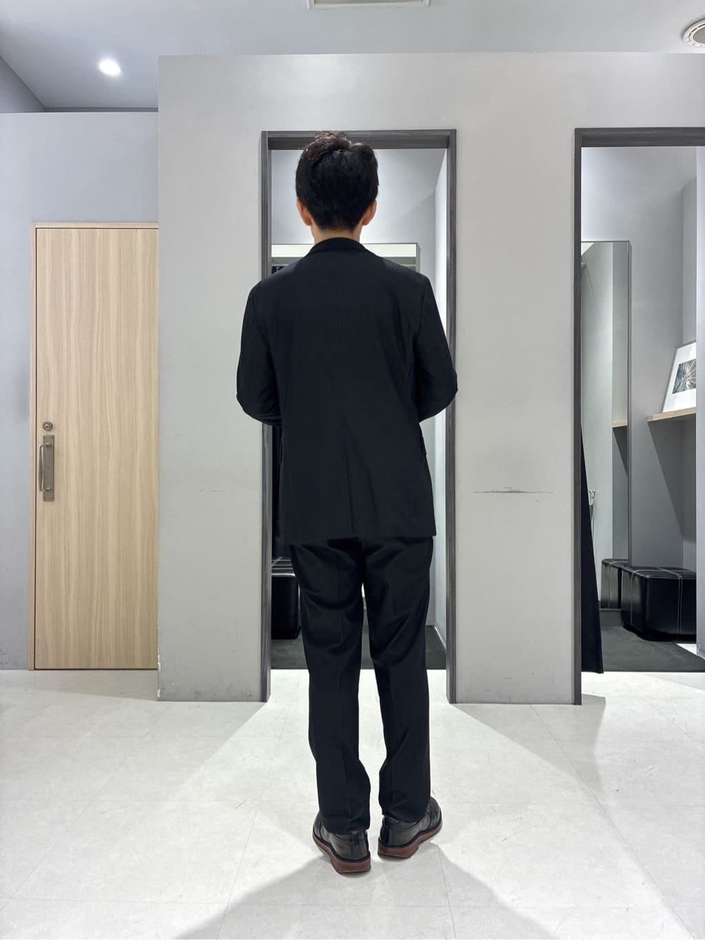 わいずみさんの「TAKEO KIKUCHI｜【360&deg;ストレッチ／セットアップ対応】None Of Stress ジャケット」を使ったコーディネート