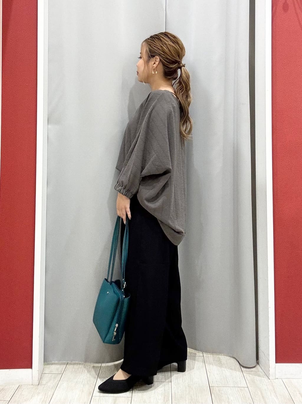shioさんの「SHOO･LA･RUE｜【S-LL/7分袖】ゆるシルエットが心地よい ドルマントップス」を使ったコーディネート
