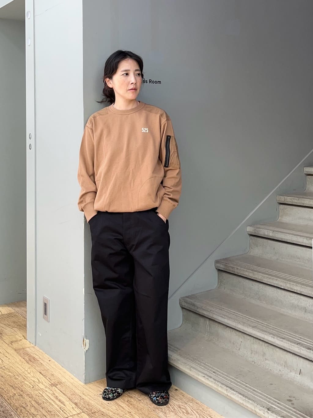 神野（jinno）さんの「TAKEO KIKUCHI｜【Sサイズ～】カツラギストレートパンツ」を使ったコーディネート