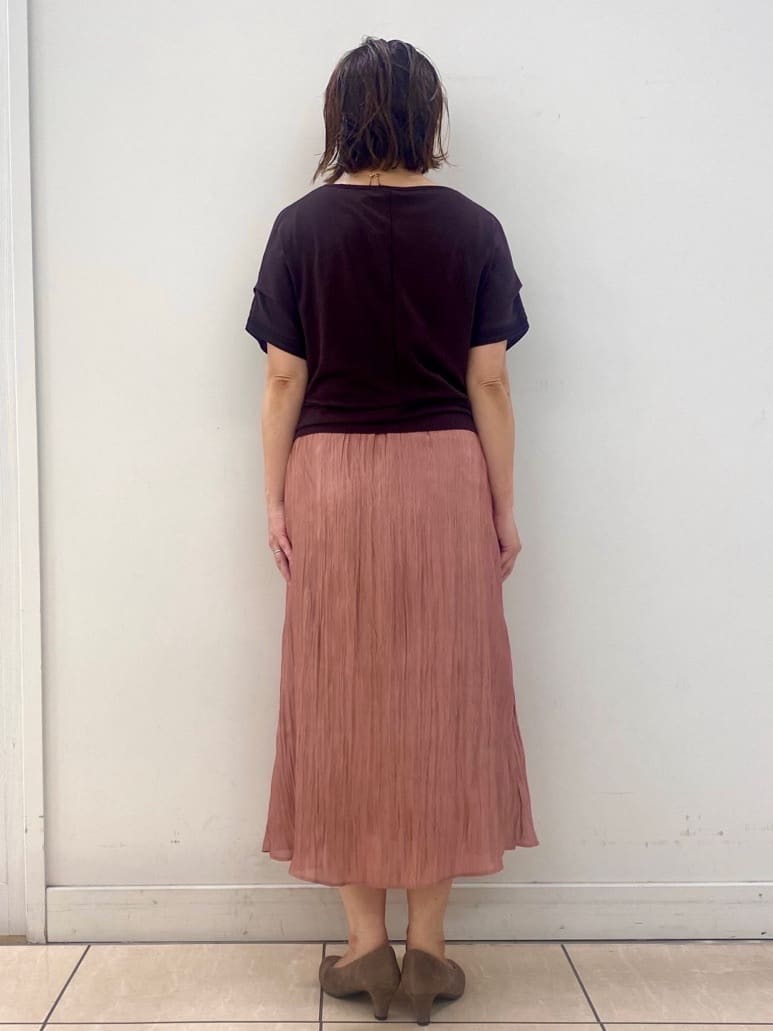 ksmさんの「Reflect｜【華やかな揺れ感】ワッシャー加工タックフレアロングスカート」を使ったコーディネート