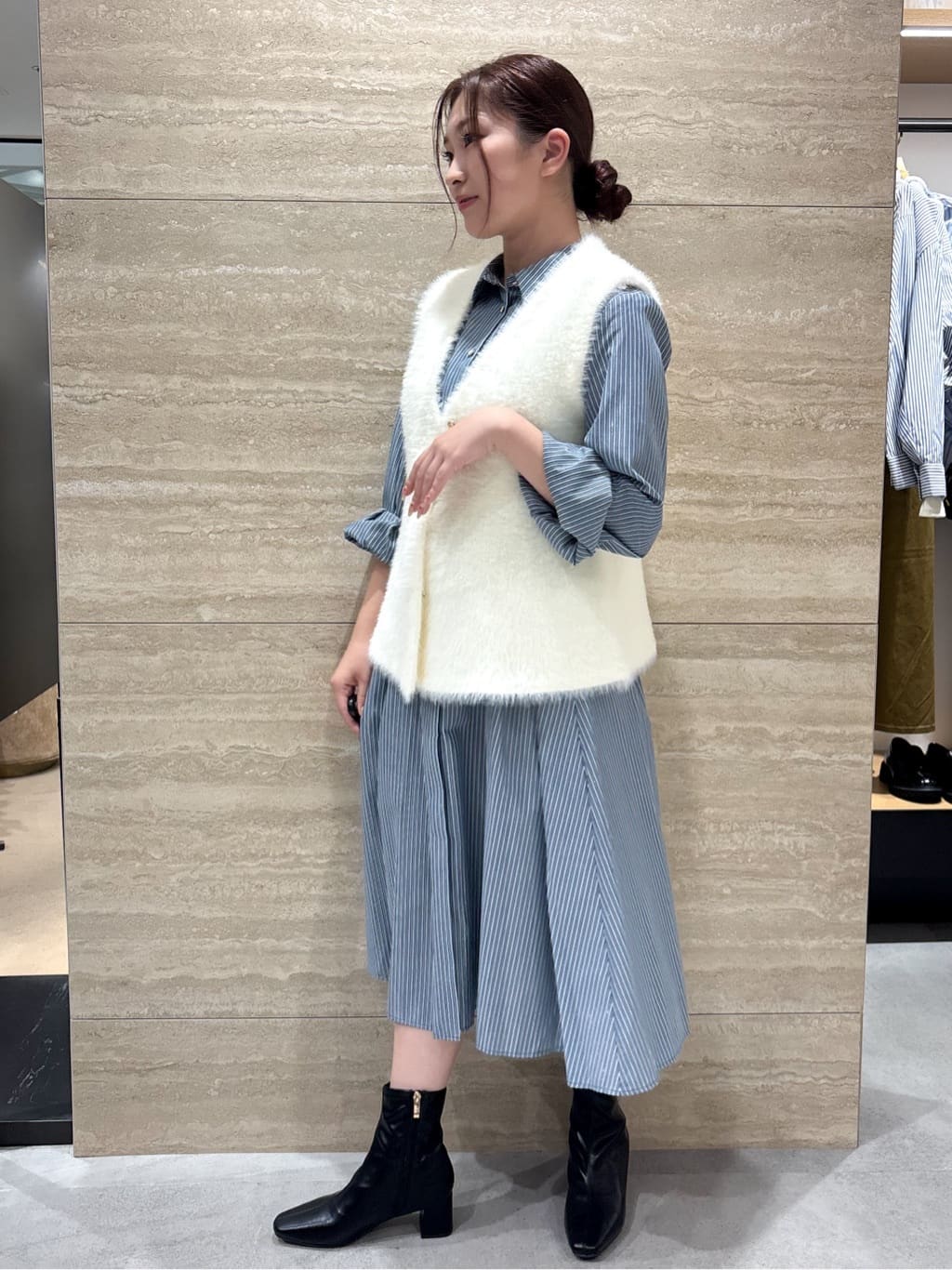 ふうかさんの「index｜《andGIRL掲載》フェザーペプラムジレ【洗濯機OK／抗ピル】」を使ったコーディネート