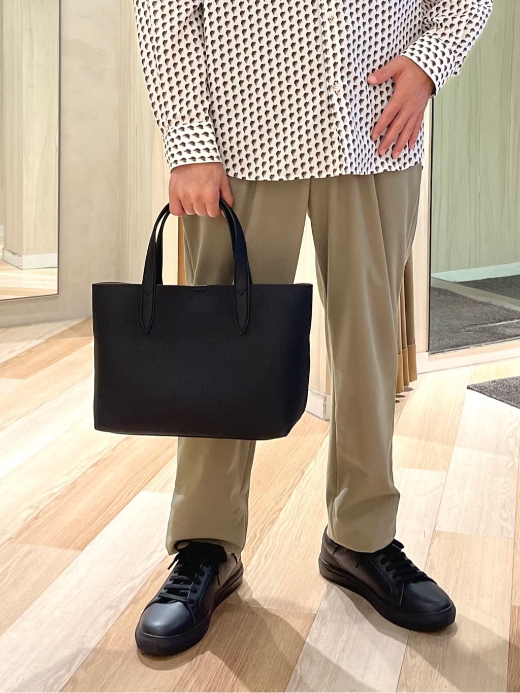 URAさんの「TAKEO KIKUCHI｜ボーラーハット柄 長袖シャツ」を使ったコーディネート