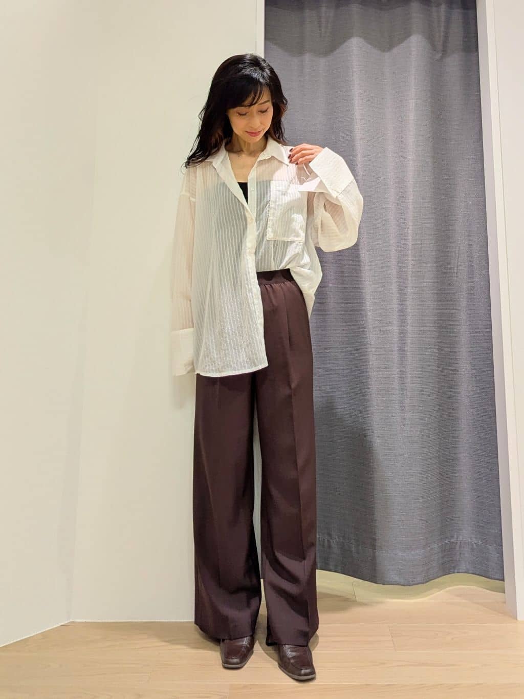 miiさんの「INDIVI｜Comfy SET UP｜イージーストレートワイドパンツ【セットアップ対応／通勤/カセット服】」を使ったコーディネート