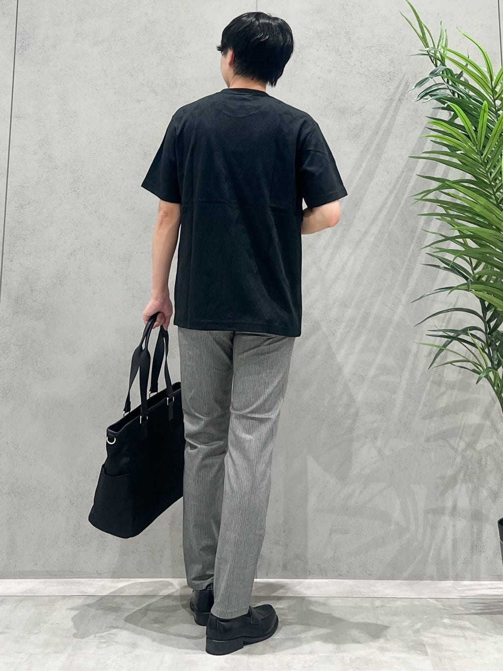 SHI-MAさんの「THE SHOP TK｜パターンジャカード半袖Tシャツ【洗濯機OK】」を使ったコーディネート