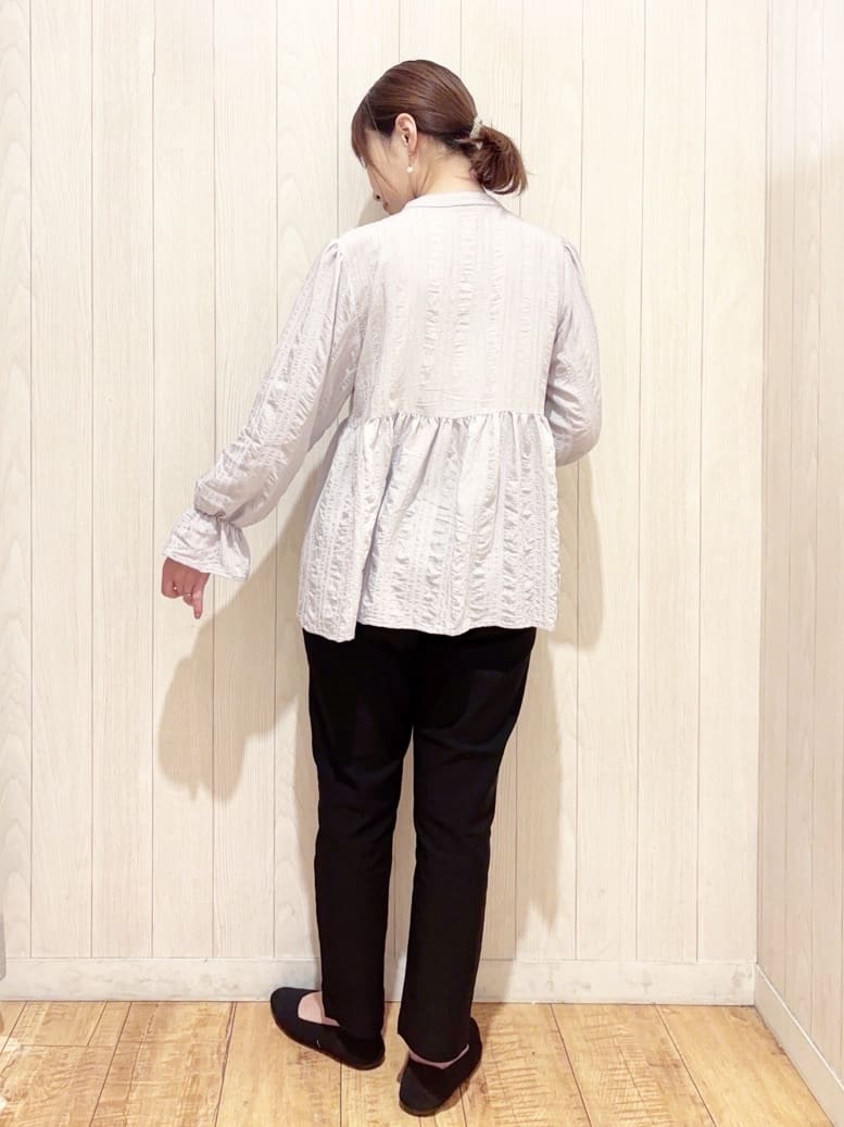 あいこさんの「SHOO･LA･RUE｜【S-LL】大人フェミニン ペプラム風フリルブラウス」を使ったコーディネート