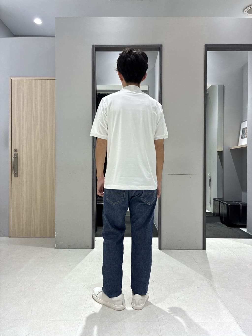 わいずみさんの「TAKEO KIKUCHI｜クールマックス 鹿の子 フラワープリントシャツ」を使ったコーディネート