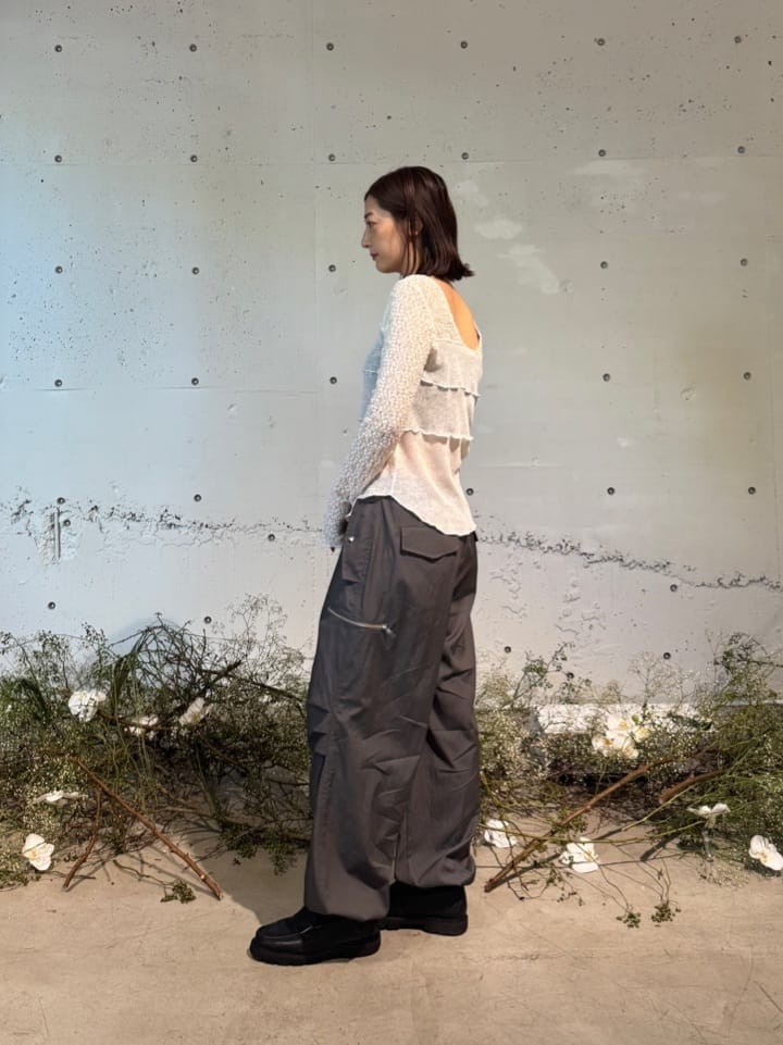uchi__yamaさんの「CODE A｜Airy volume cargo」を使ったコーディネート