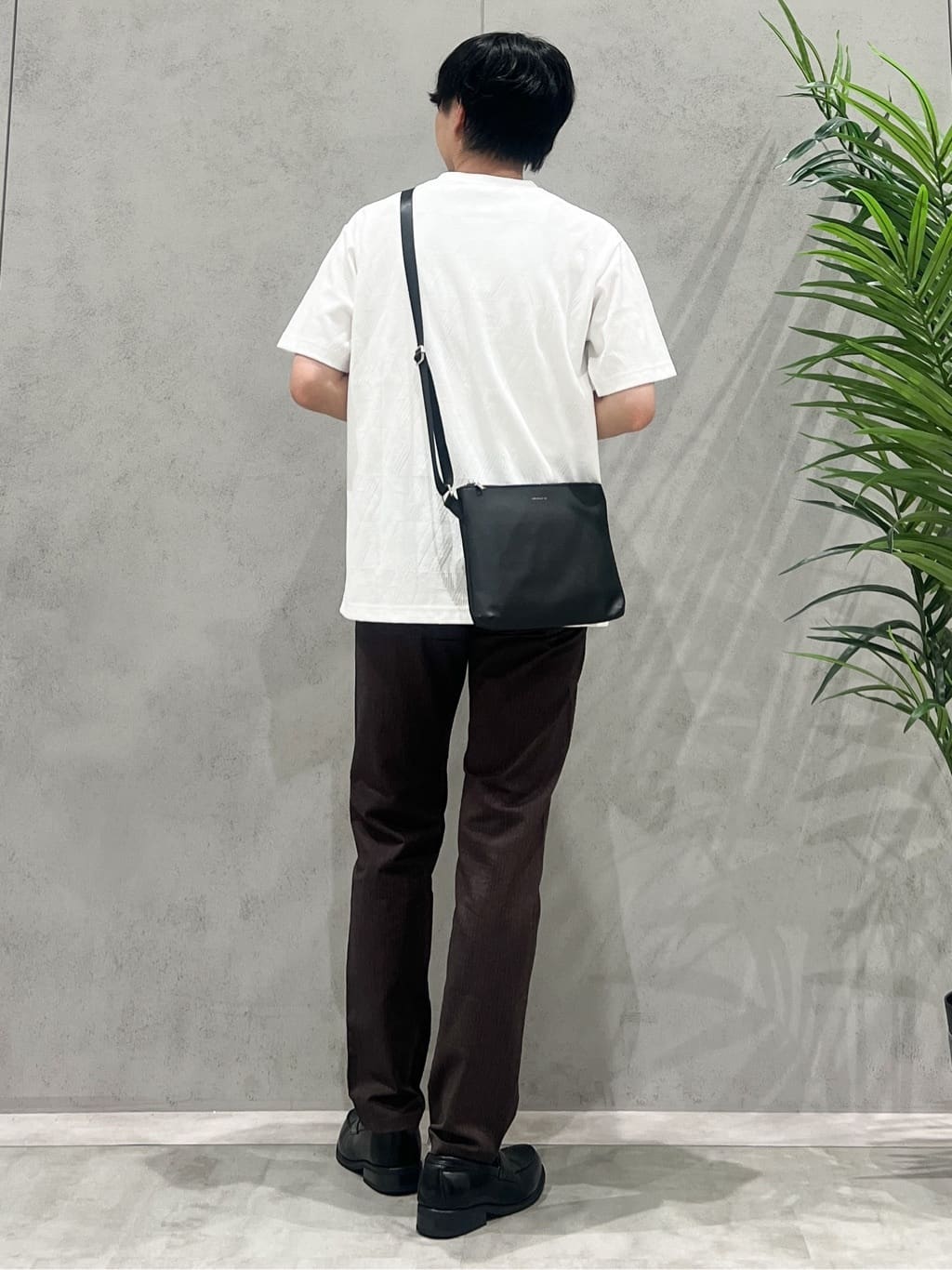 SHI-MAさんの「THE SHOP TK｜パターンジャカード半袖Tシャツ【洗濯機OK】」を使ったコーディネート