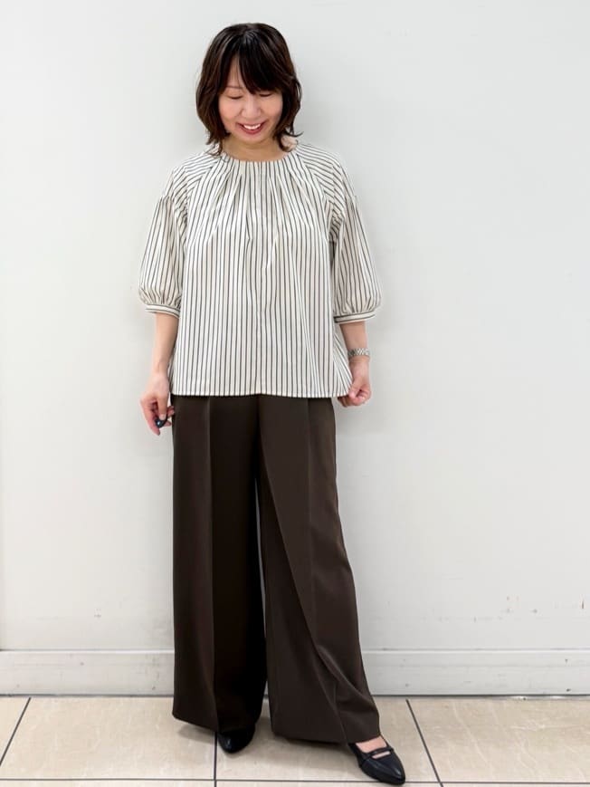 KIKIさんの「Reflect｜【E‐QUALITY／体型カバー／ゆったり着られる◎】ストライプ&times;パフスリーブのブラウス」を使ったコーディネート