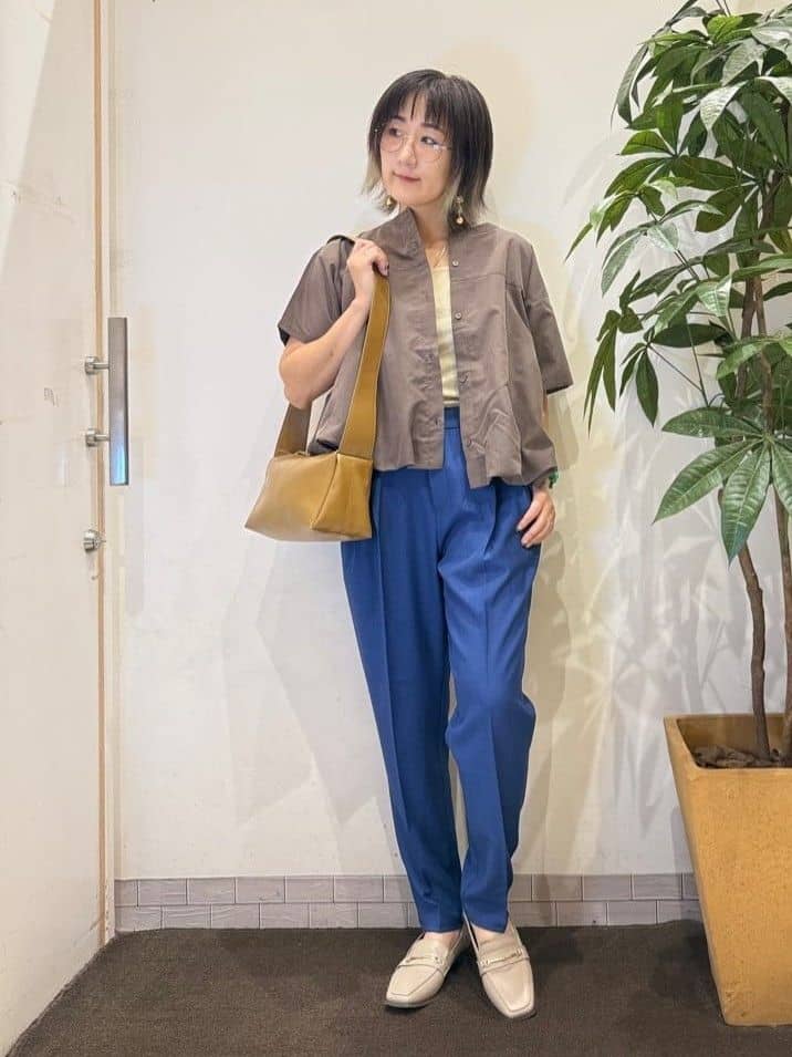misakiさんの「SHOO･LA･RUE｜【S-LL】インせず着られる 裾バルーンシャツ」を使ったコーディネート
