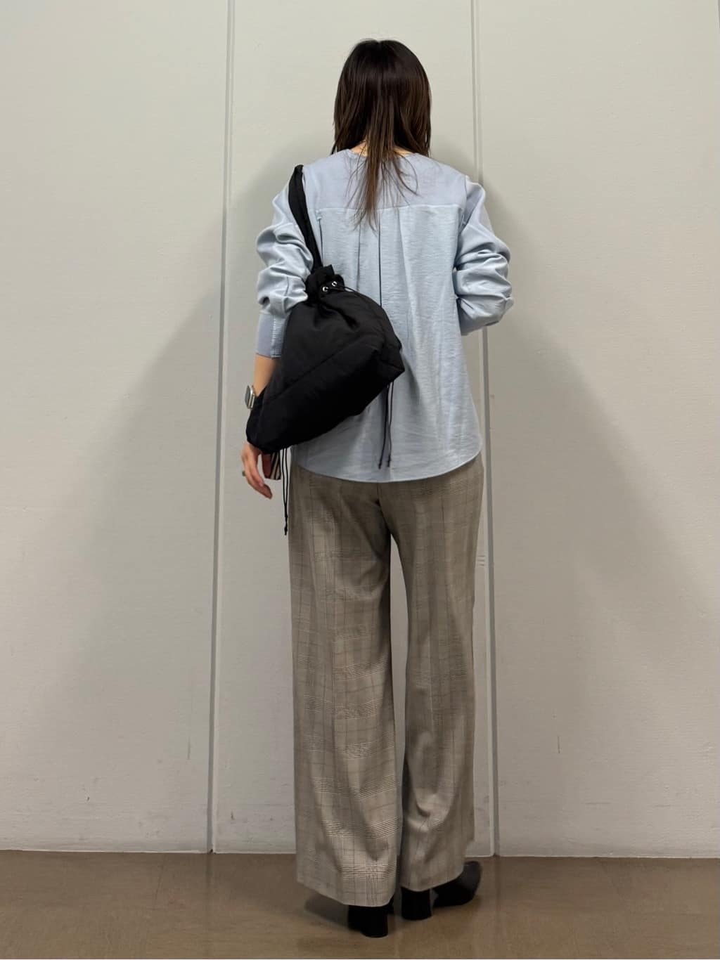 mizukiさんの「INDIVI｜【洗える／選べる8色】トーンアップニット」を使ったコーディネート