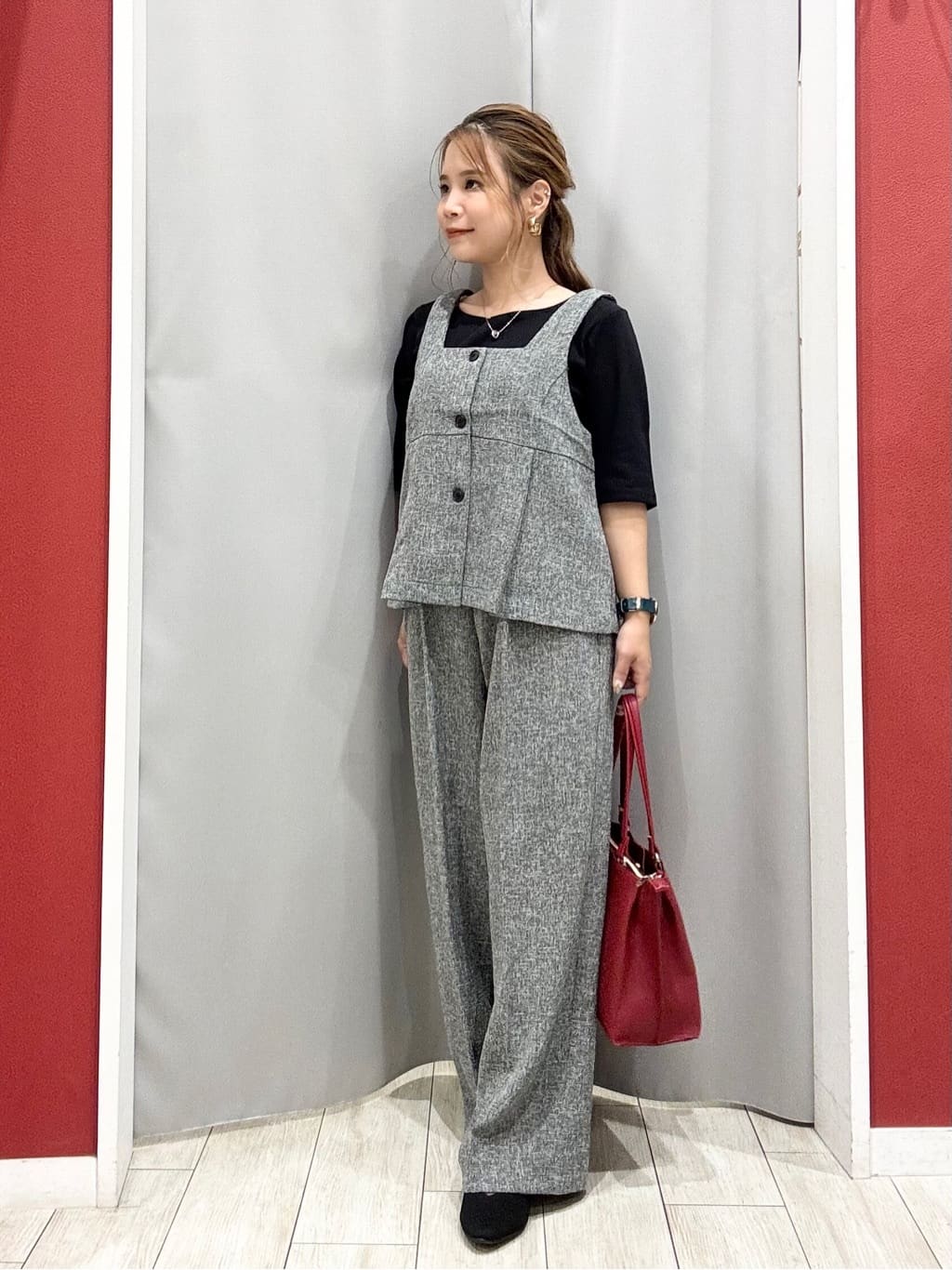 shioさんの「SHOO･LA･RUE｜【S-LL】女性らしさ漂うハートネック テレコ5分袖トップス」を使ったコーディネート