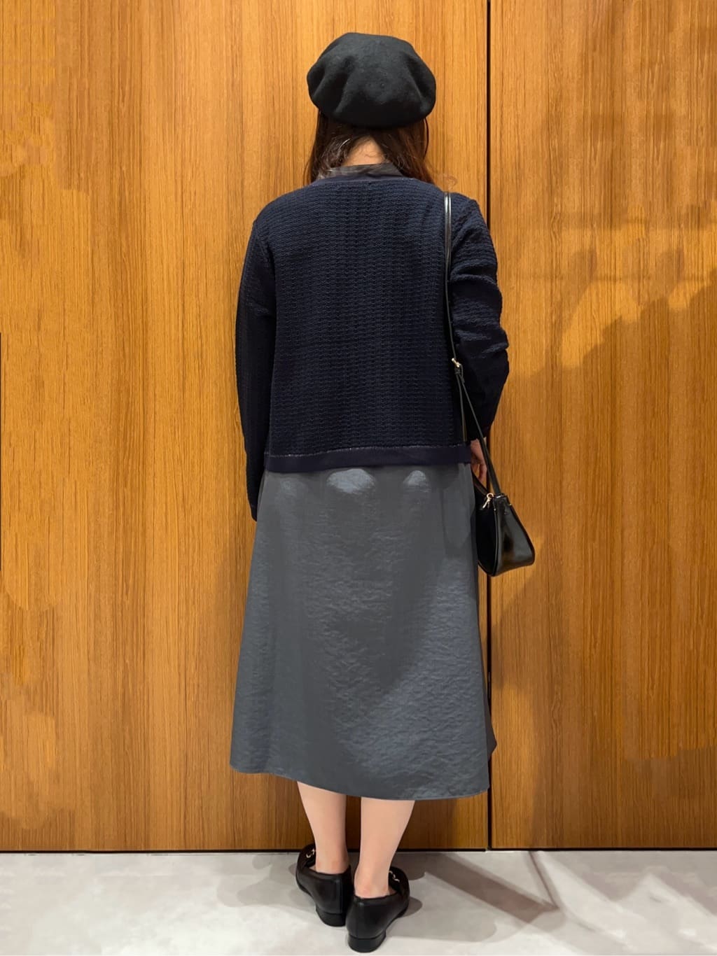 アスカさんの「index｜ロゴ刺繍クルーカーディガン【洗濯機洗い可】」を使ったコーディネート
