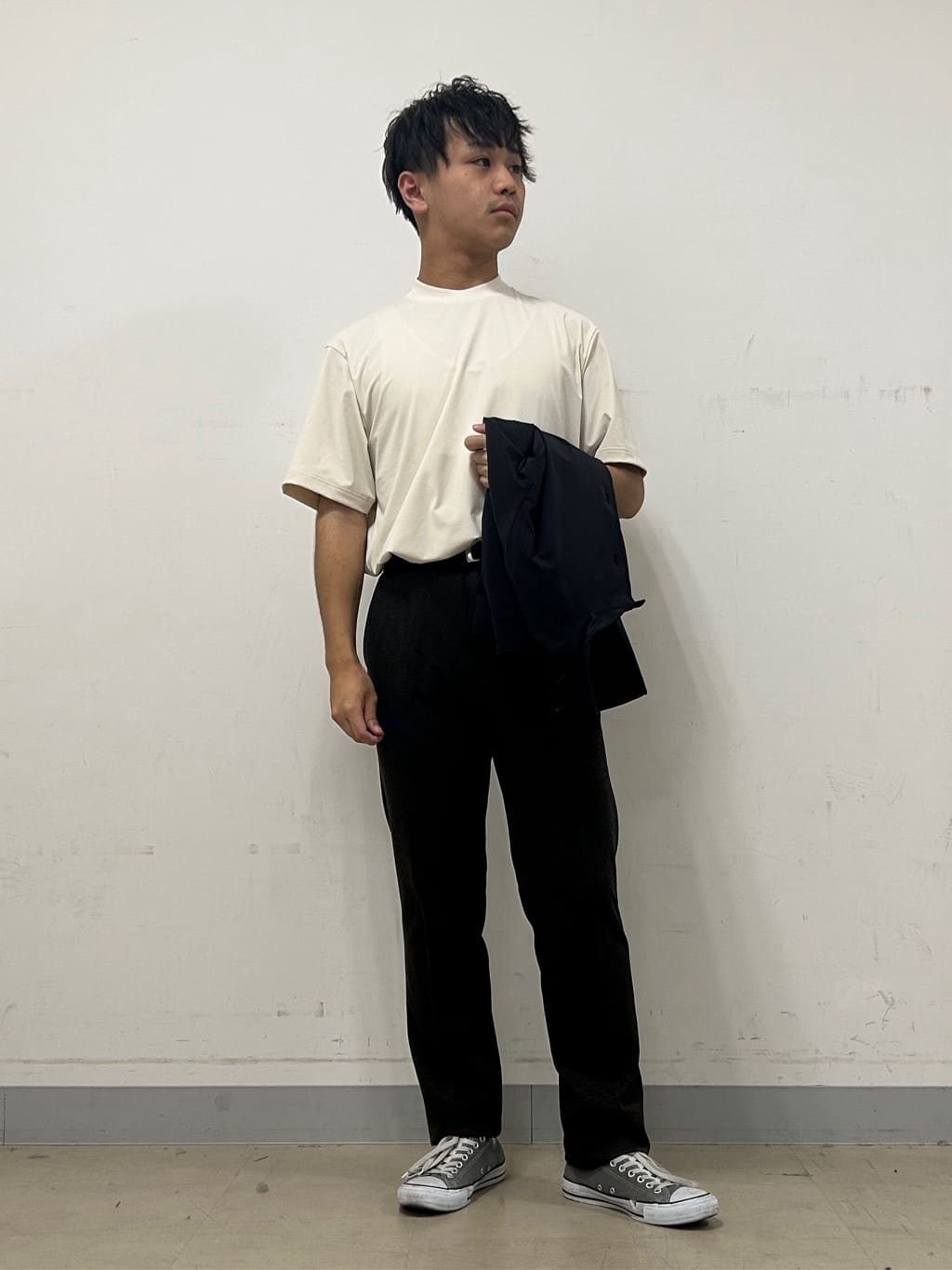 Hiroさんの「TAKEO KIKUCHI｜【3D ナイロン ストレッチ】スタンドカラー シャツブルゾン」を使ったコーディネート