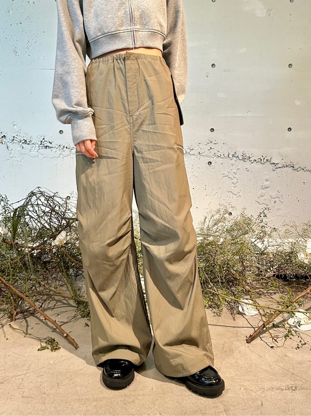 harunaさんの「CODE A｜short zip sweat」を使ったコーディネート