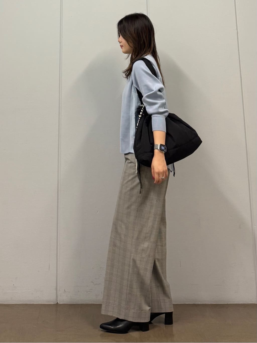 mizukiさんの「INDIVI｜【洗える／選べる8色】トーンアップニット」を使ったコーディネート