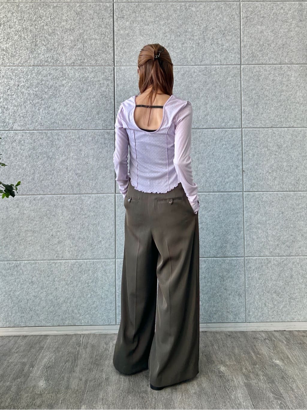 harunaさんの「CODE A｜urban tailor wide trousers」を使ったコーディネート