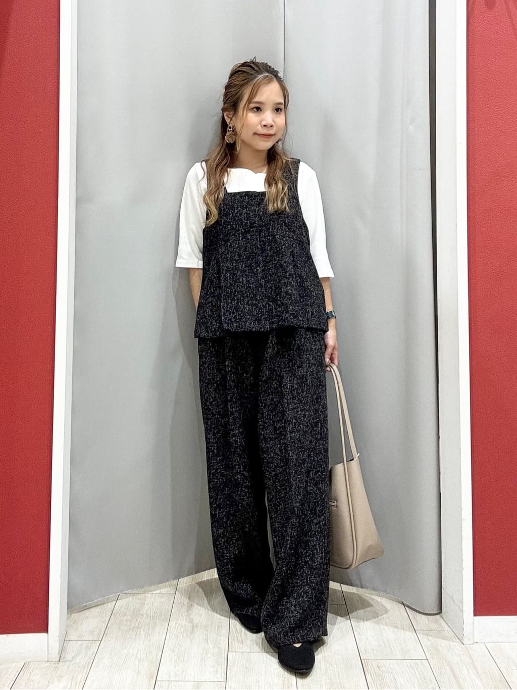 shioさんの「SHOO･LA･RUE｜【S-LL】女性らしさ漂うハートネック テレコ5分袖トップス」を使ったコーディネート