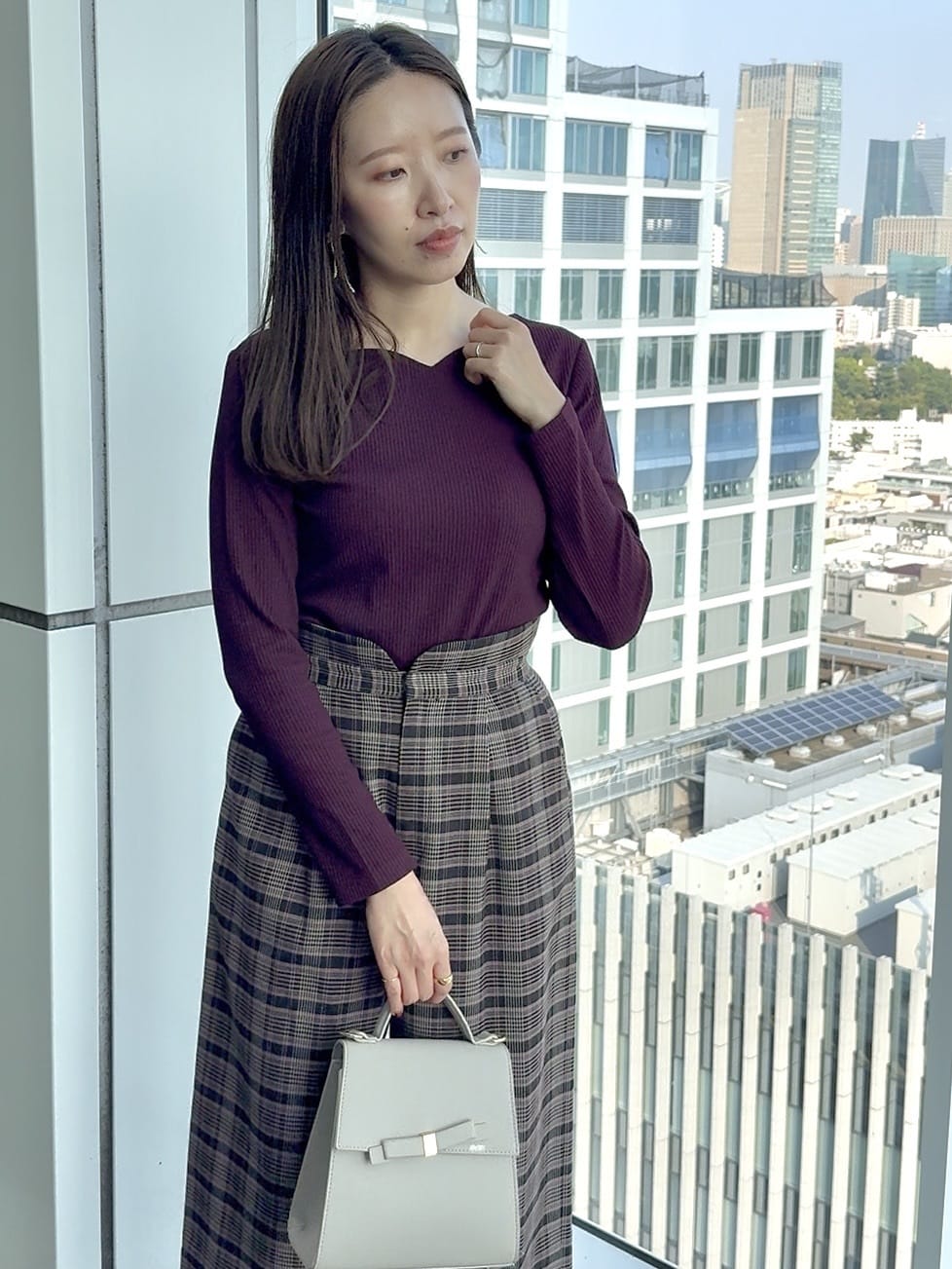 teiさんの「Couture brooch｜リボンデザイン2WAYバッグ」を使ったコーディネート