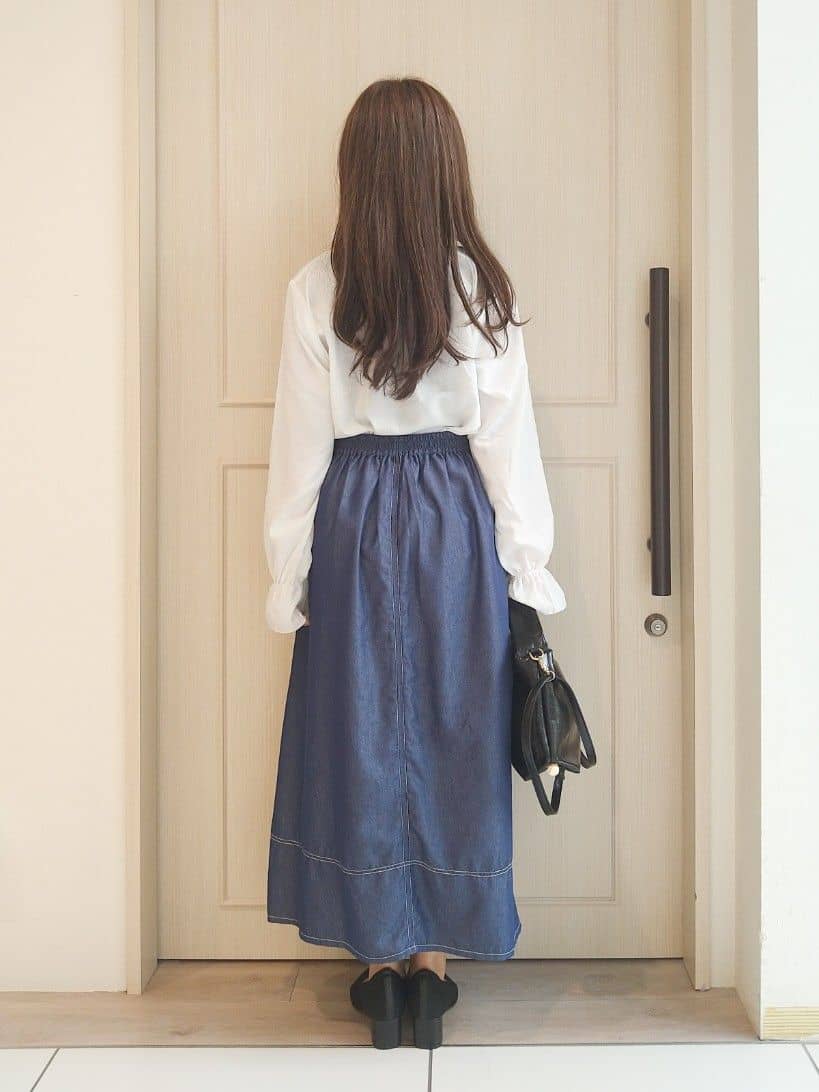 mi-saさんの「SHOO･LA･RUE｜【S-LL】配色ステッチがアクセント デニムフレアスカート」を使ったコーディネート