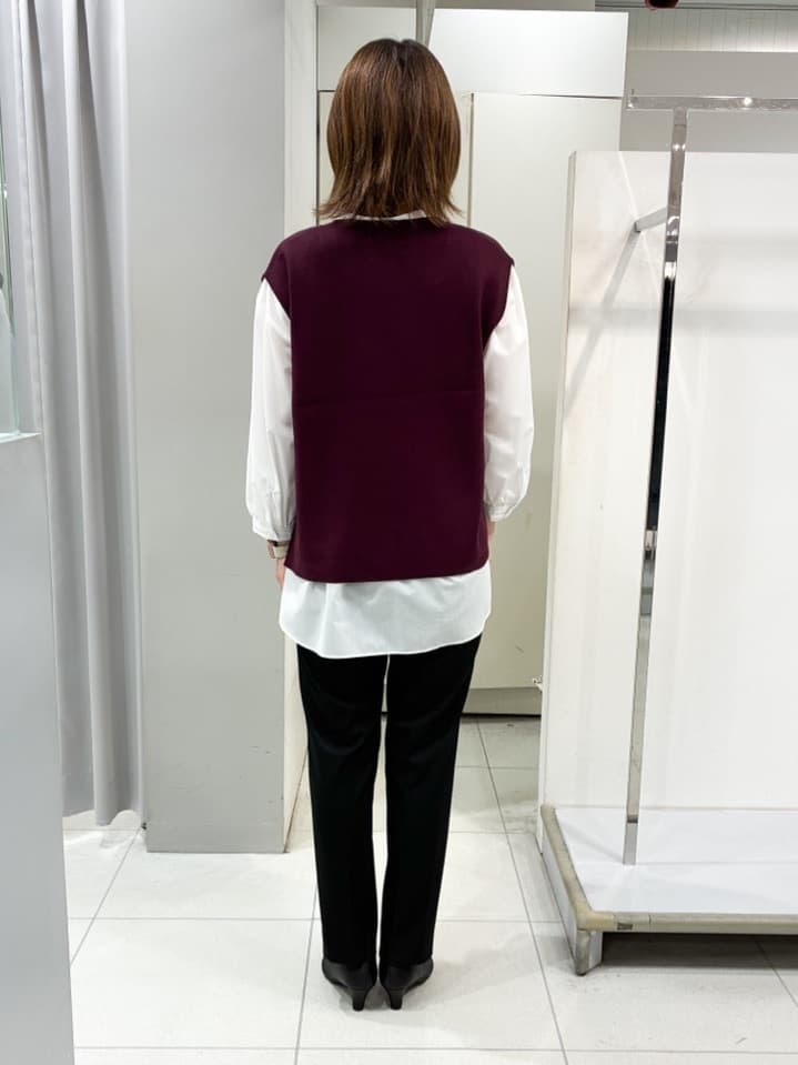 たみちゃんさんの「Reflect｜【程よいゆとり感／体型カバー】ピンタックデザインシャンブレーブラウス」を使ったコーディネート