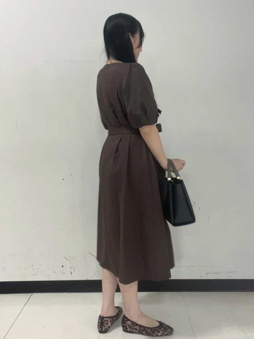 Hitomiさんの「index｜タックパフスリーブワンピース【洗濯機洗い可／イージーアイロン】」を使ったコーディネート
